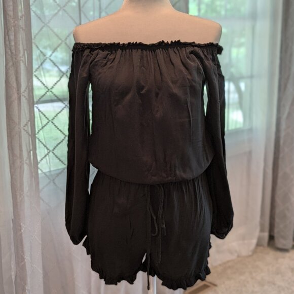 Brandy‎ Melville - Black Ruffle Off Shoulder Gabriella Romper Sz OS - Picture 1 of 2